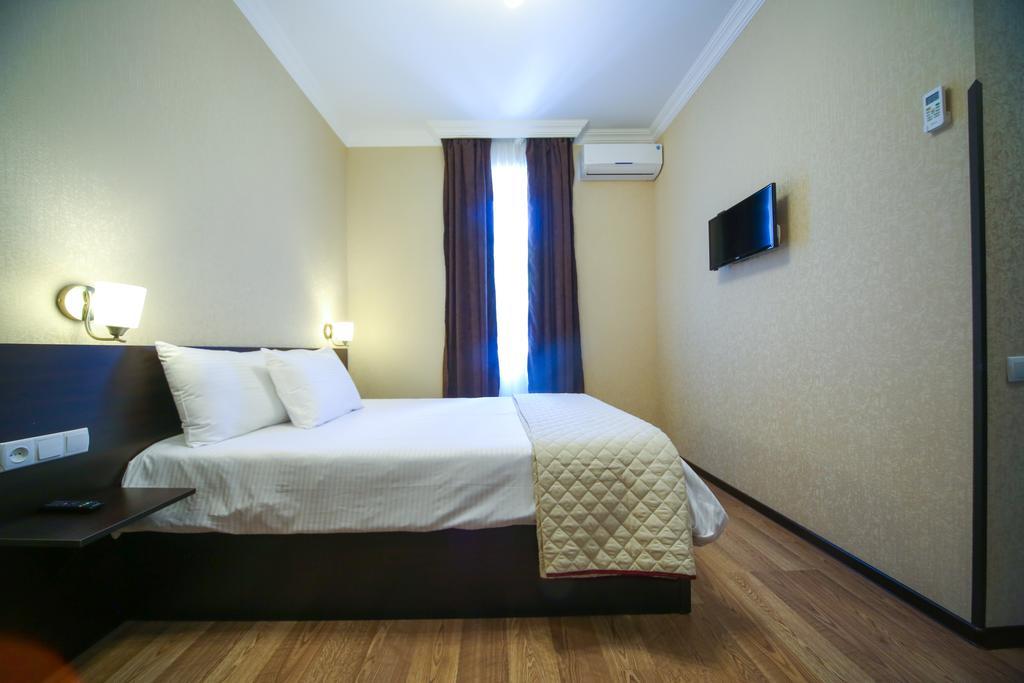 Four Seasons Borjomi Ξενοδοχείο Εξωτερικό φωτογραφία